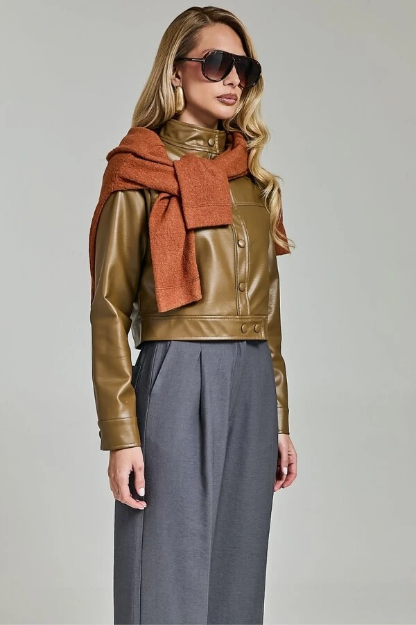 Jaqueta Cropped Couro