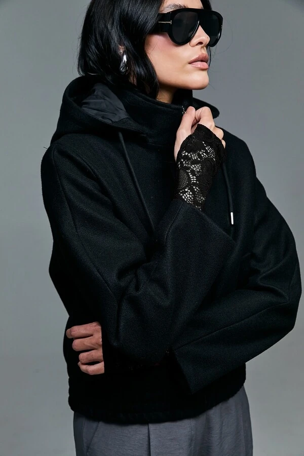 Jaqueta Em Lã Batida Com Capuz Removível E Zíper Frontal