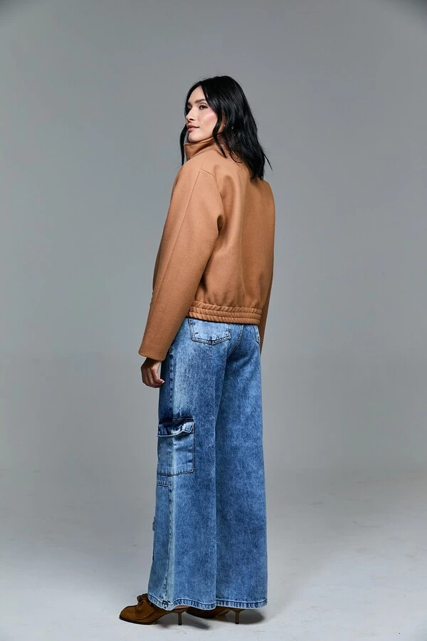 Jaqueta Em Lã Batida Com Capuz Removível E Zíper Frontal