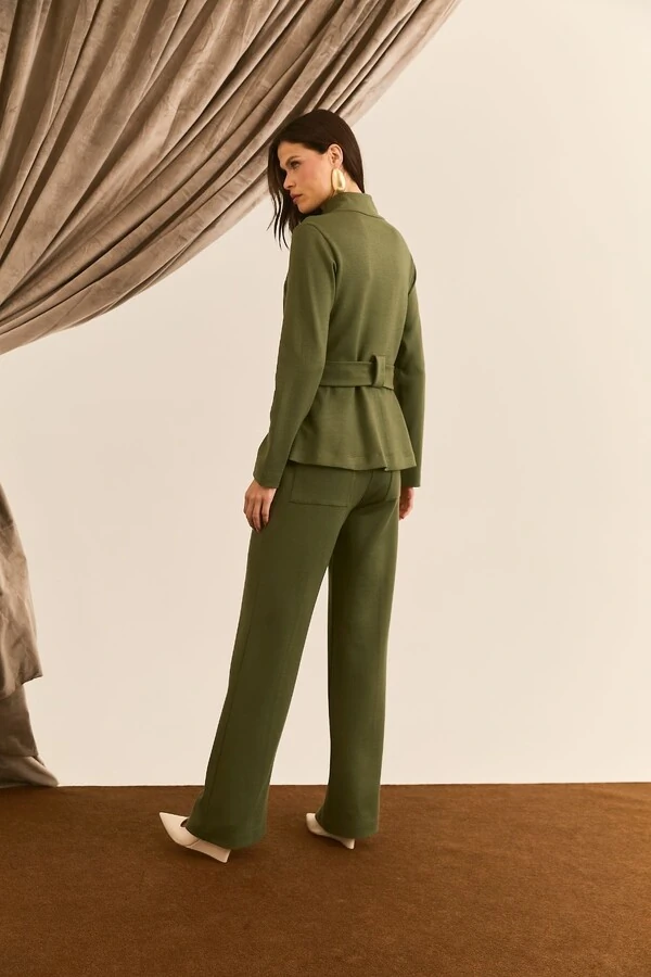 Calça Comfy Recortes