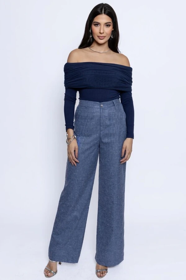 Blusa Ombro a Ombro Detalhe Tule