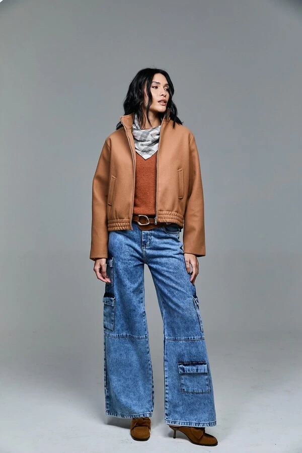 Jaqueta Em Lã Batida Com Capuz Removível E Zíper Frontal