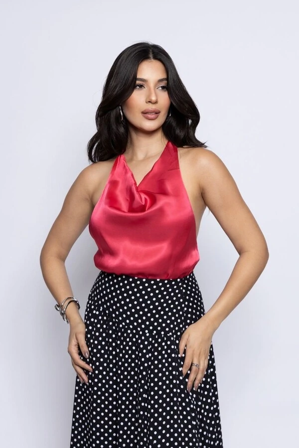 Blusa Decote Degagê Cetim