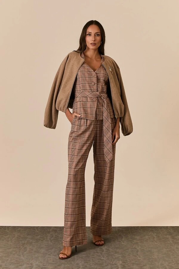 Calça Botão Forrado