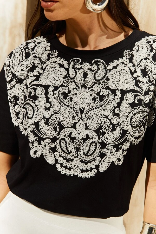 T-shirt Silk Frontal Bordado