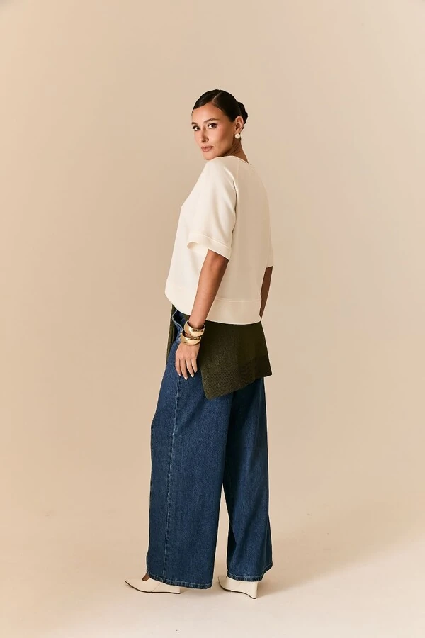 Blusa Abelha Bordada