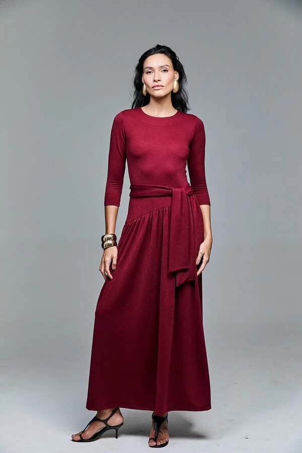 Vestido Longo Em Malha Texturizada Com Faixa Avulsa