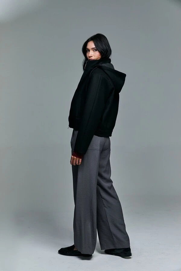 Jaqueta Em Lã Batida Com Capuz Removível E Zíper Frontal