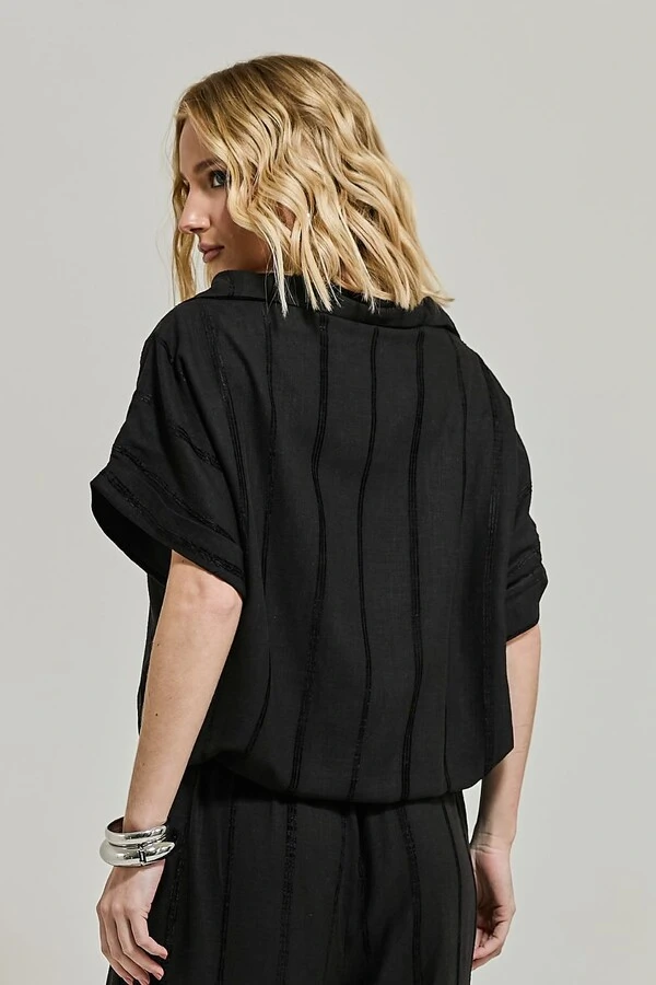 Blusa Sport Linho Bordado