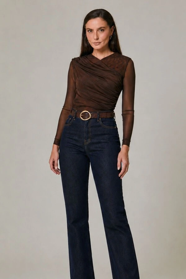 Blusa Em Tule Com Frente Transpassada Manga Longa