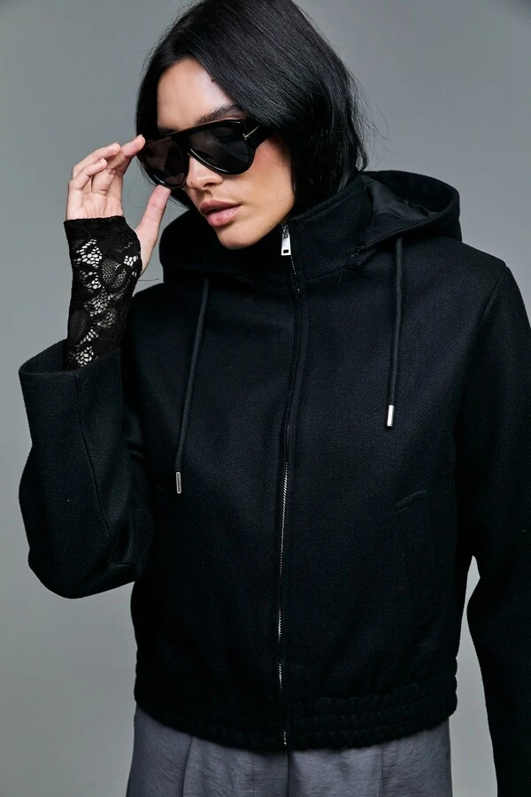 Jaqueta Em Lã Batida Com Capuz Removível E Zíper Frontal