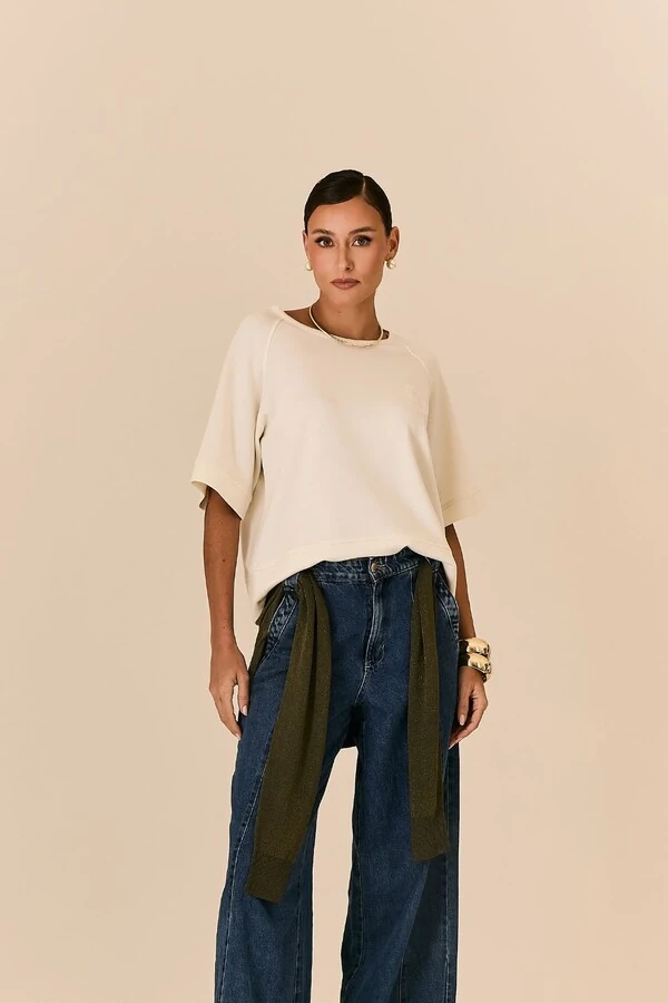 Blusa Abelha Bordada