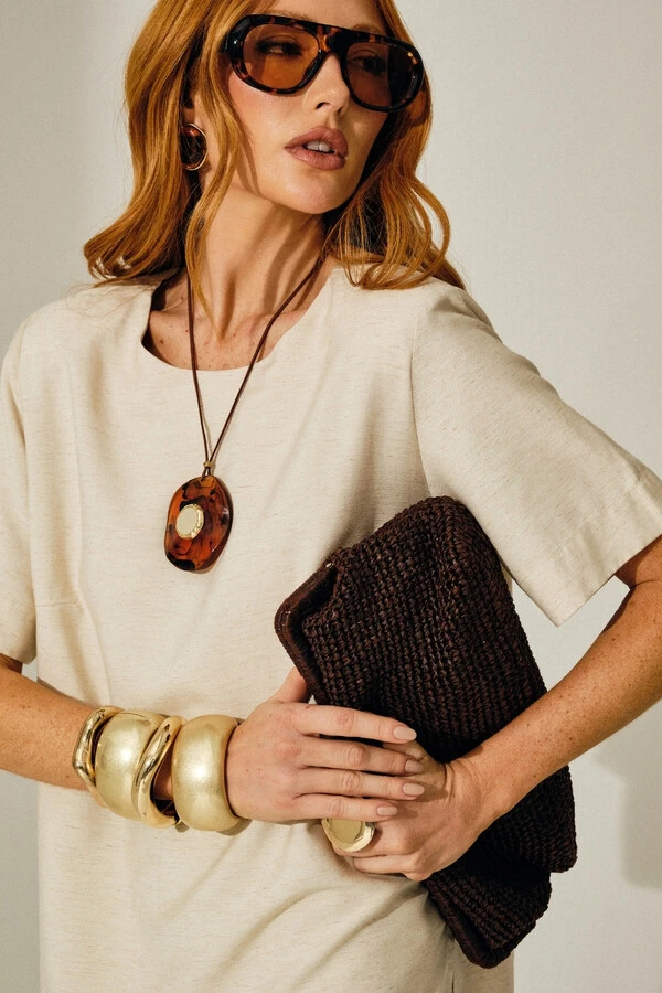 T-Shirt Minimal Oversized em Alfaiataria