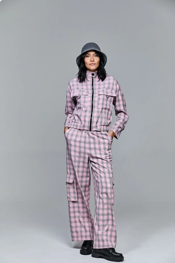 Calça Cargo Xadrez Com Elástico Na Cintura