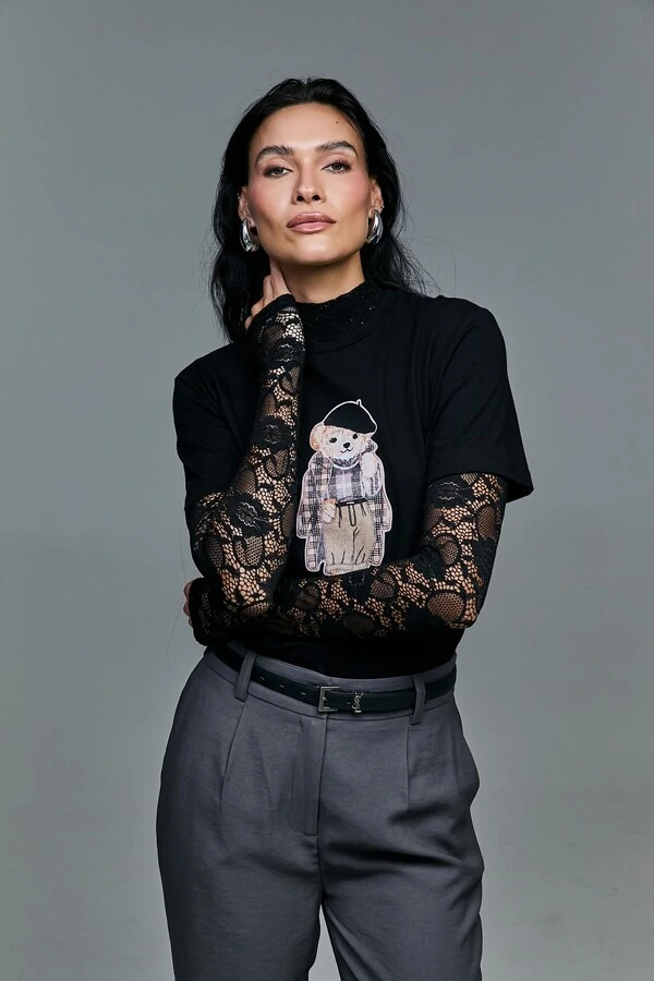 T-shirt Ursa Com Boina