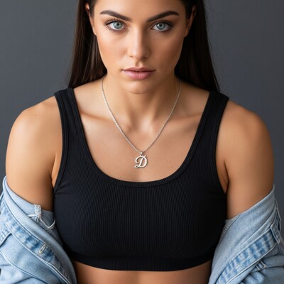 Foto Colar Only Letra em Aço