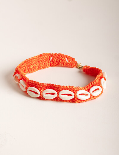 Colar Melinda Choker Crochê Búzios Coral Dourado