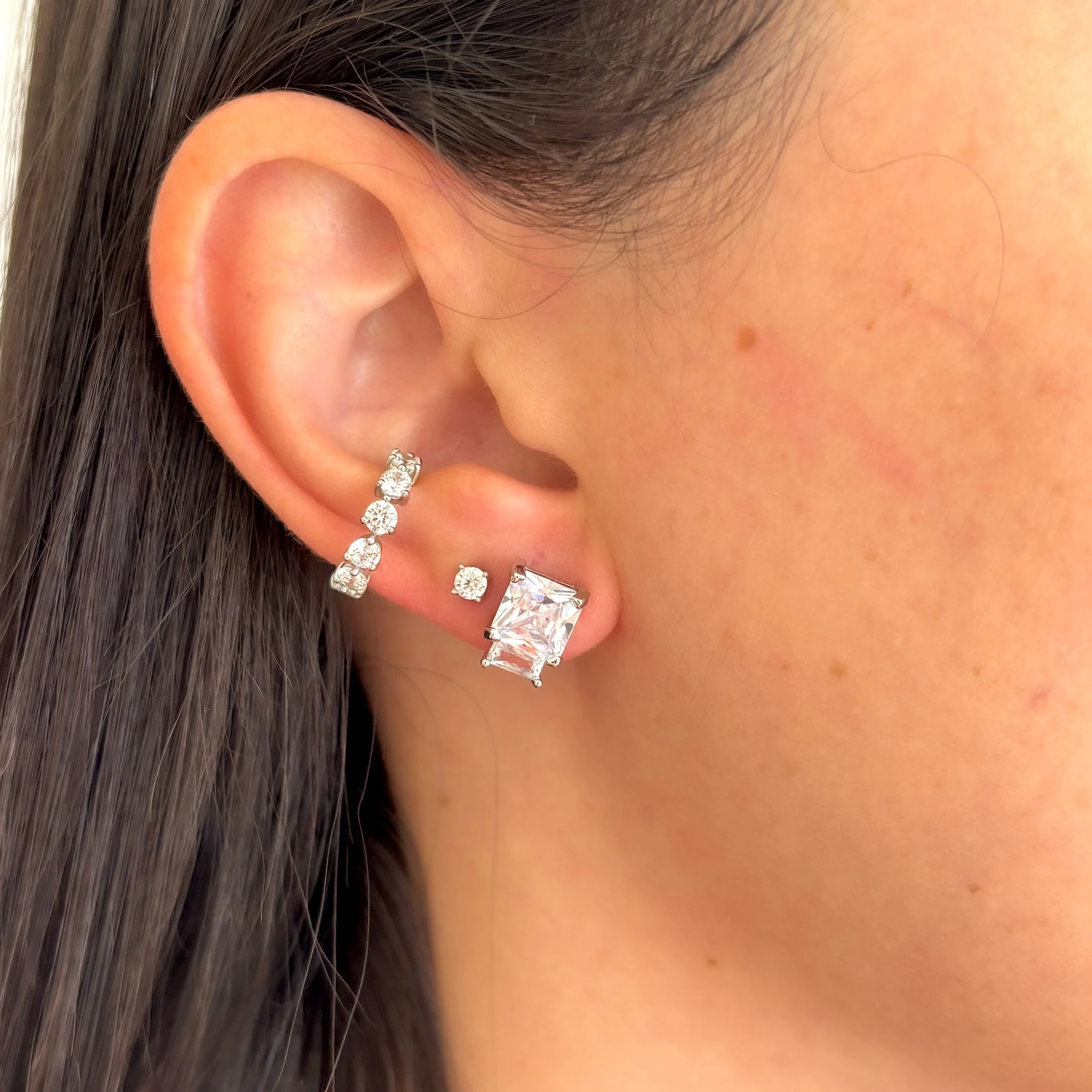 FotoBrinco Orion quadrado zircônias brancas ródio branco