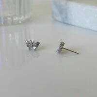 Brinco Pillar borboleta zircônias brancas prata 925