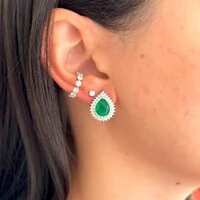 Brinco gota Lauren esmeralda fusion ródio branco