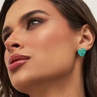 Brinco Valen coração esmeralda colombiana fusion ouro