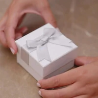 Caixinha para anel/colar/brinco cartonada (cinza)