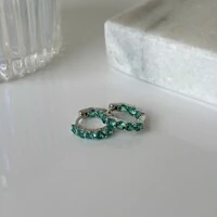 Brinco argola Nina zircônias esmeralda colombiana ródio branco