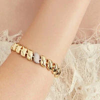 Pulseira Pulse elos curvos lisos e cravejado ouro