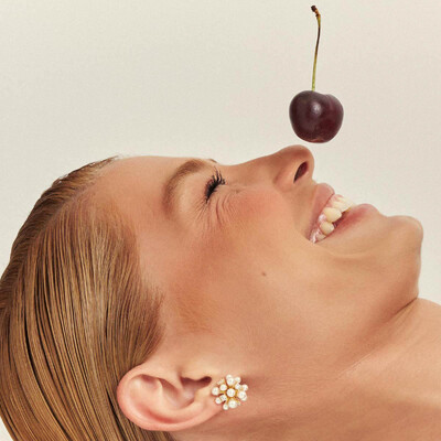 FotoBrinco Bloom pérolas e zircônias ouro