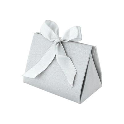 Foto Caixinha triangular dobrável prateada (2 unid)