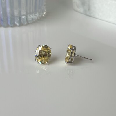 FotoBrinco oval zircônia fancy yellow prata 925