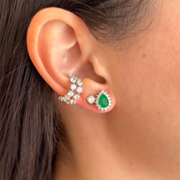 Brinco gota Manon esmeralda fusion ródio branco