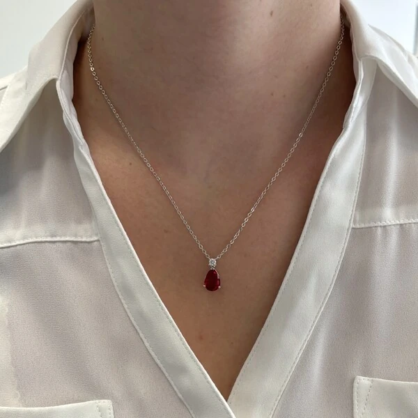 Colar Alice gota zircônia vermelha ródio branco