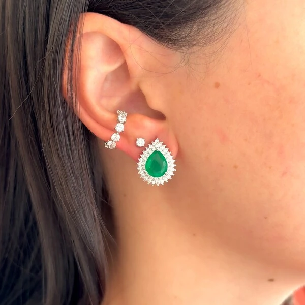 Brinco gota Lauren esmeralda fusion ródio branco