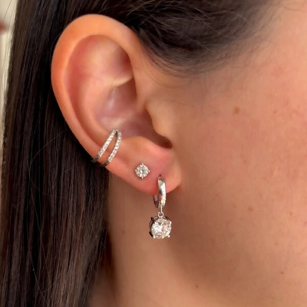 Brinco argola ponto luz Moissanite 1.0ct prata 925 (6.5mm)