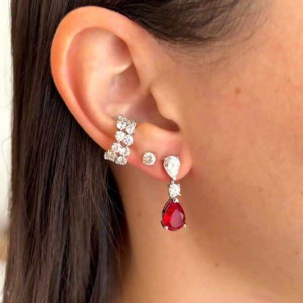 Brinco Alice gotas zircônia vermelha ródio branco