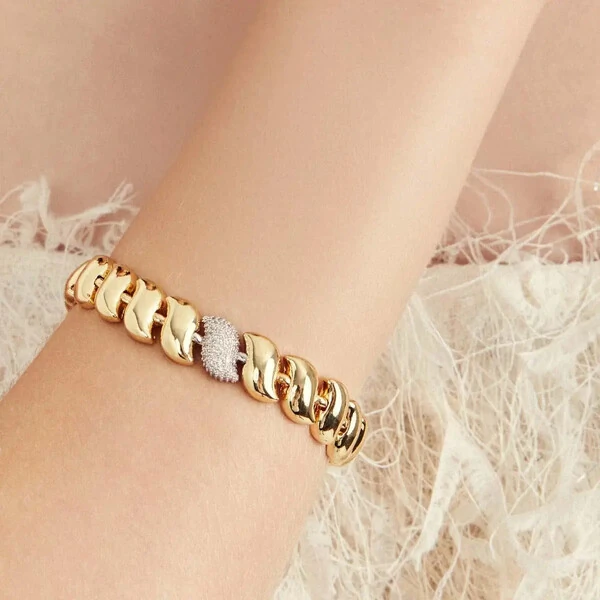 Pulseira Pulse elos curvos lisos e cravejado ouro