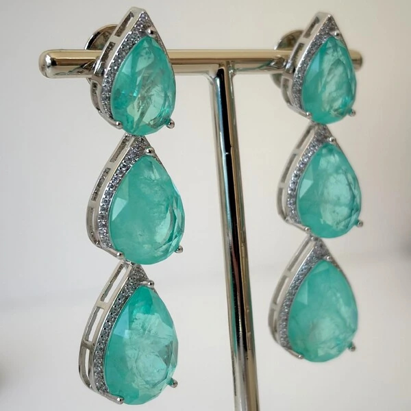 Brinco Malibu esmeralda colombiana fusion ródio branco