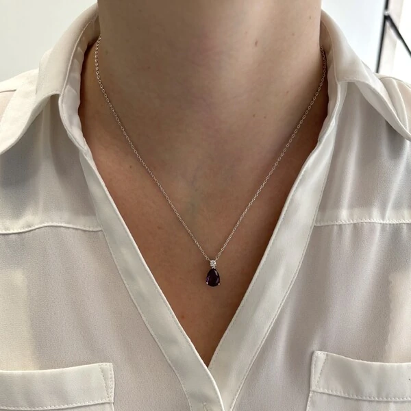 Colar Alice gota zircônia tanzanita ródio branco