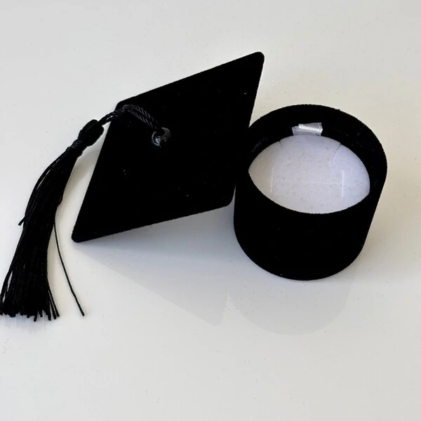 Caixinha para anel chapéu formatura capelo preto