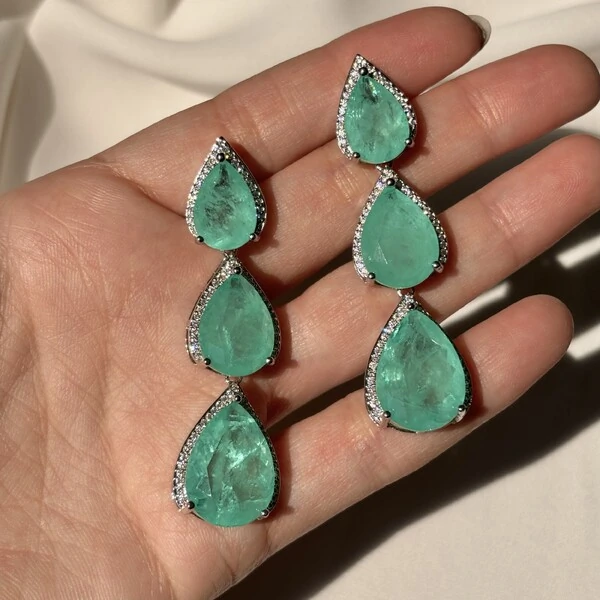 Brinco Malibu esmeralda colombiana fusion ródio branco