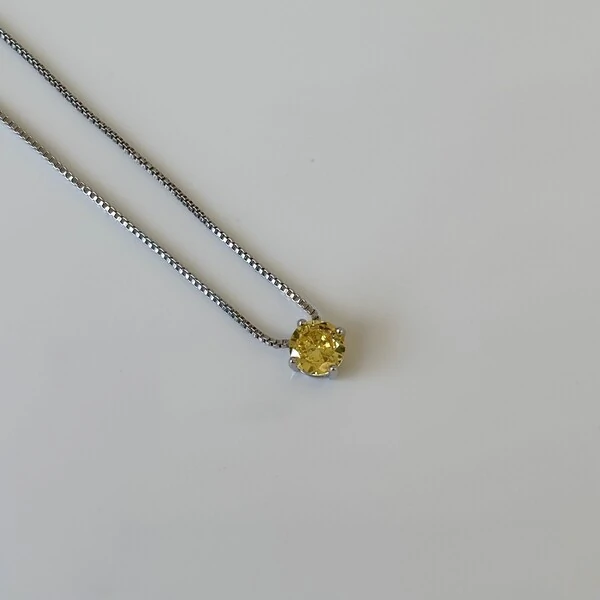Colar ponto de luz zircônia fancy yellow ródio branco (6mm)