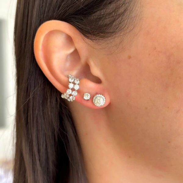 Brinco solitário cravejado ponto de luz Moissanite 0.5ct prata 925 (5mm)