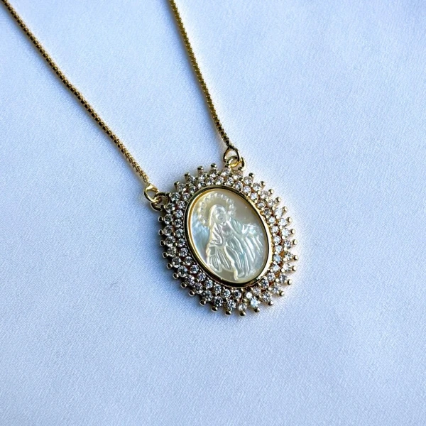 Colar Nossa Senhora das Graças cravejado ouro