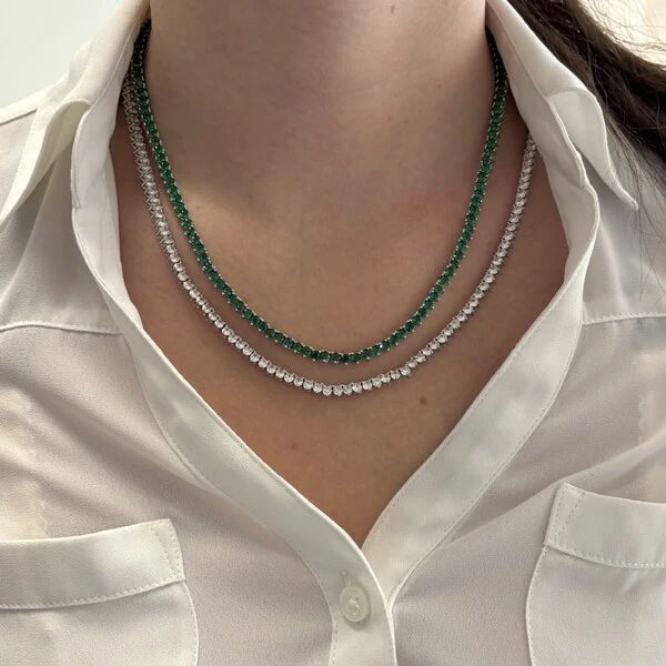 Colar riviera zircônias esmeralda ródio branco (46cm)