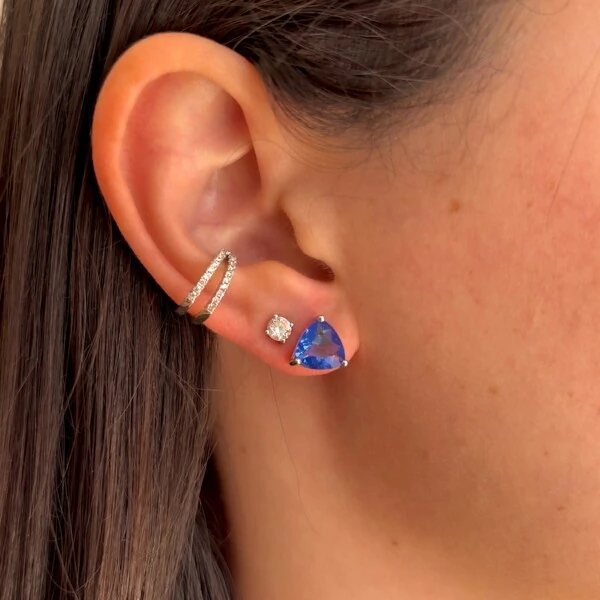 Brinco trillion zircônia tanzanita prata 925 (8mm)