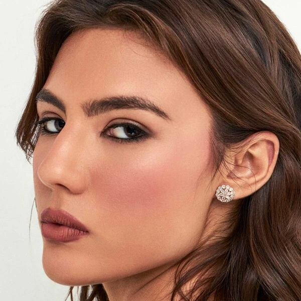 Brinco Spark redondo zircônias brancas ouro