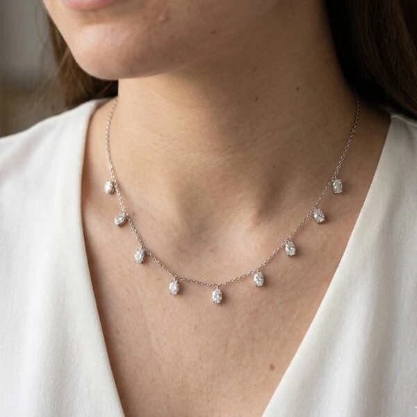 Colar Betty ovais zircônias brancas prata 925