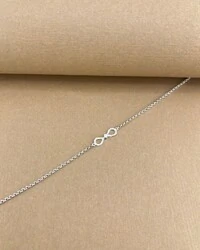 Pulseira Ouro 18k com Centro Formato Infinito Cravado de Brilhantes