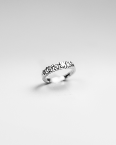 Foto Anel Meia Aliança 18k Com Brilhantes 0,10cts Cada